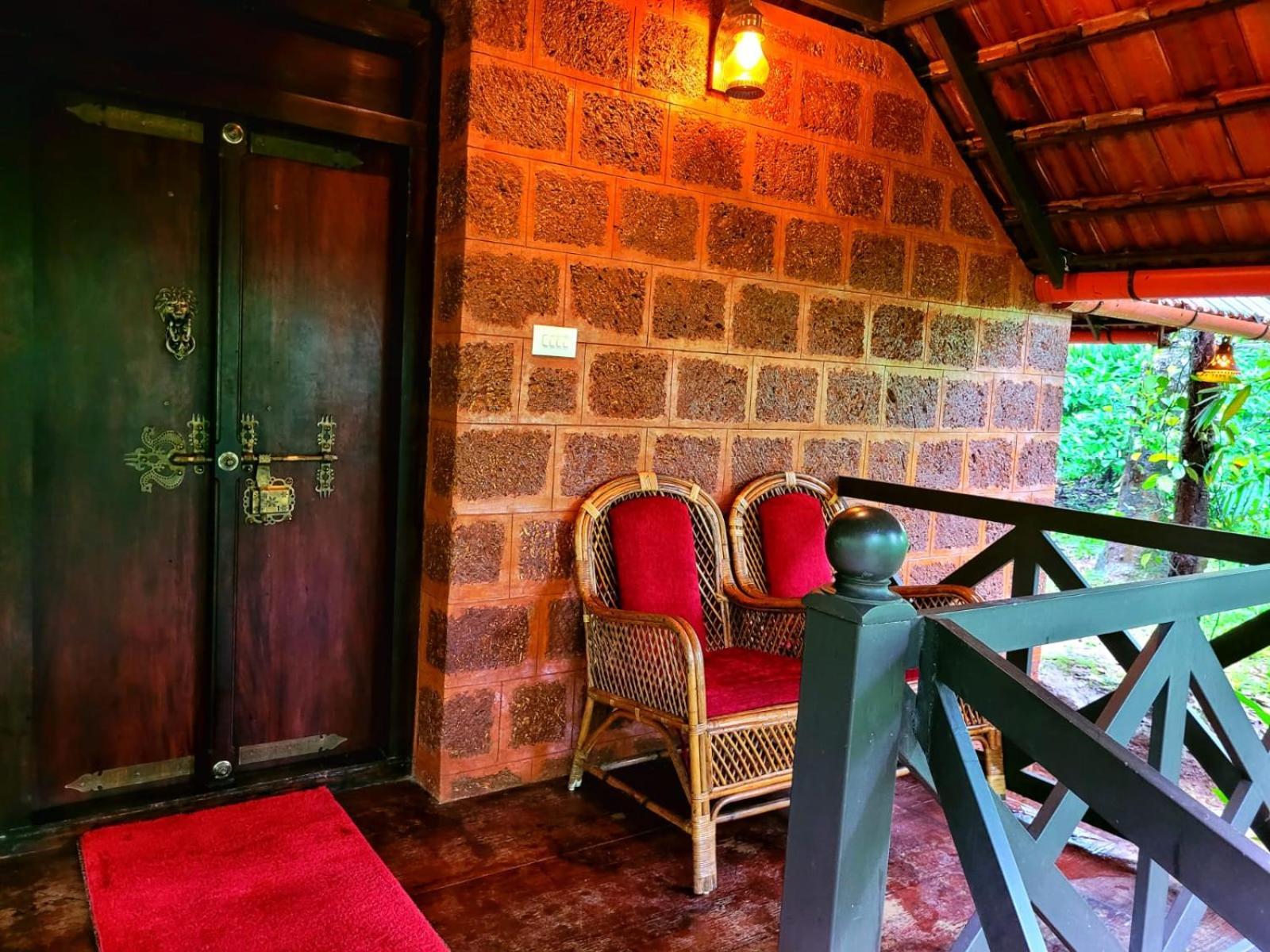 Greens Tree House & Wood House Sultans Battery Rum bild